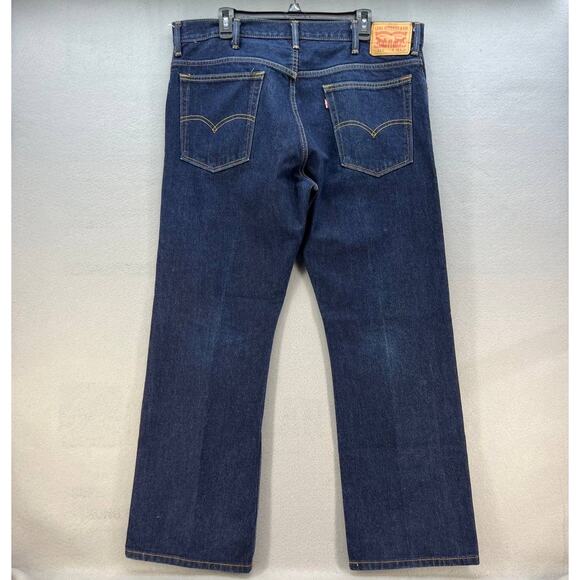 Levi's 517 Men's Bootcut Jeans Size W38 L30 Dark Denim Wash - Picture 2 of 12